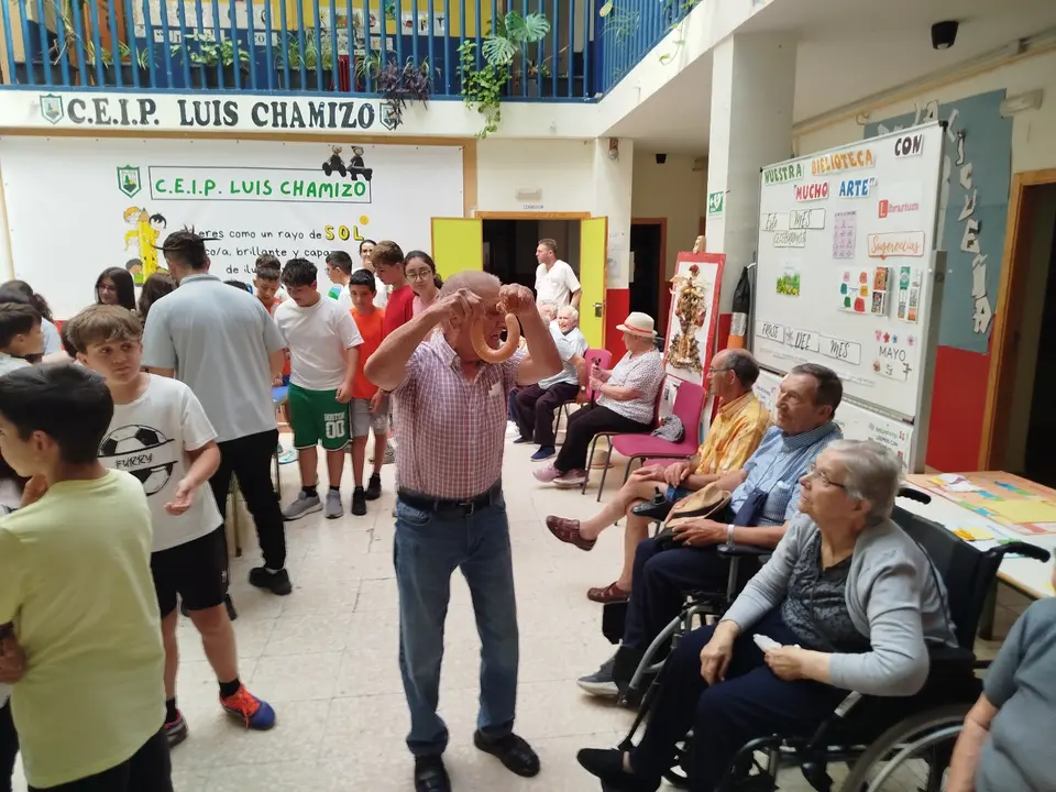 La RM Pinofranqueado visita el CEIP Luis Chamizo (9)