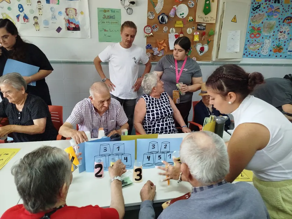 Visita del IES Pablo Picasso a la RM Pinofranqueado (9)
