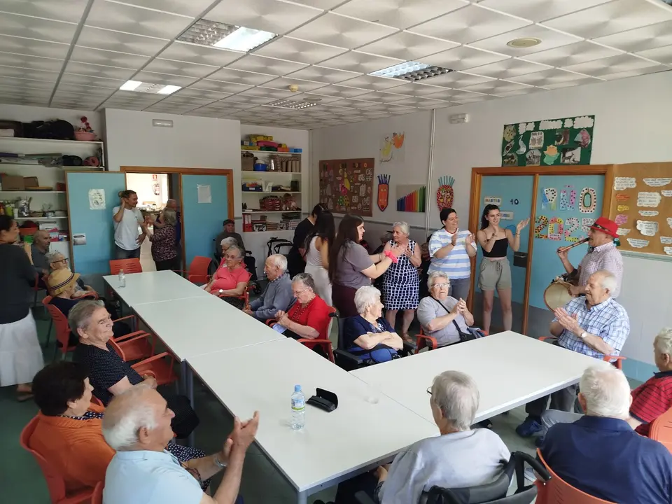 Visita del IES Pablo Picasso a la RM Pinofranqueado (10)