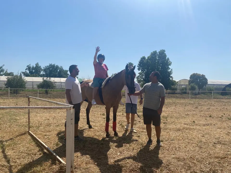 D&iacute;a de convivencia y exhibicion ecuestre en el COM (46)