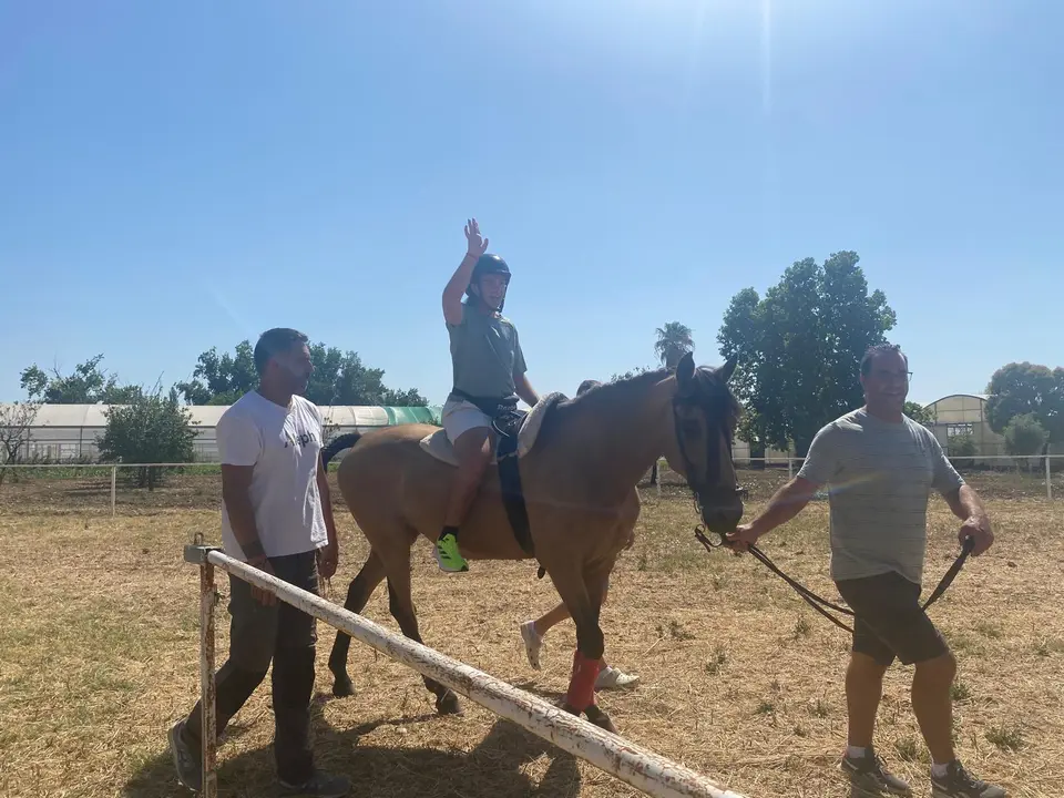 D&iacute;a de convivencia y exhibicion ecuestre en el COM (62)