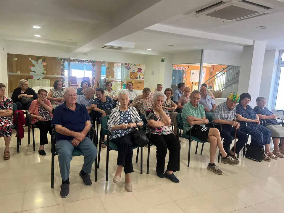 D&iacute;a de los Abuelos en CD Burguillos del Cerro (3)