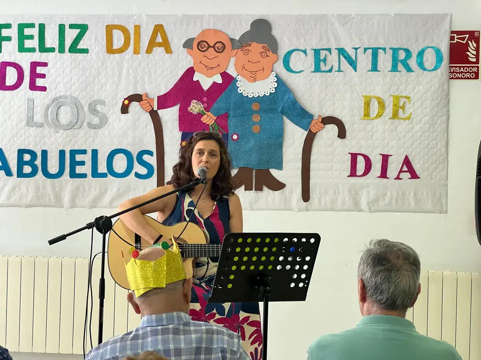 D&iacute;a de los Abuelos en CD Burguillos del Cerro (8)
