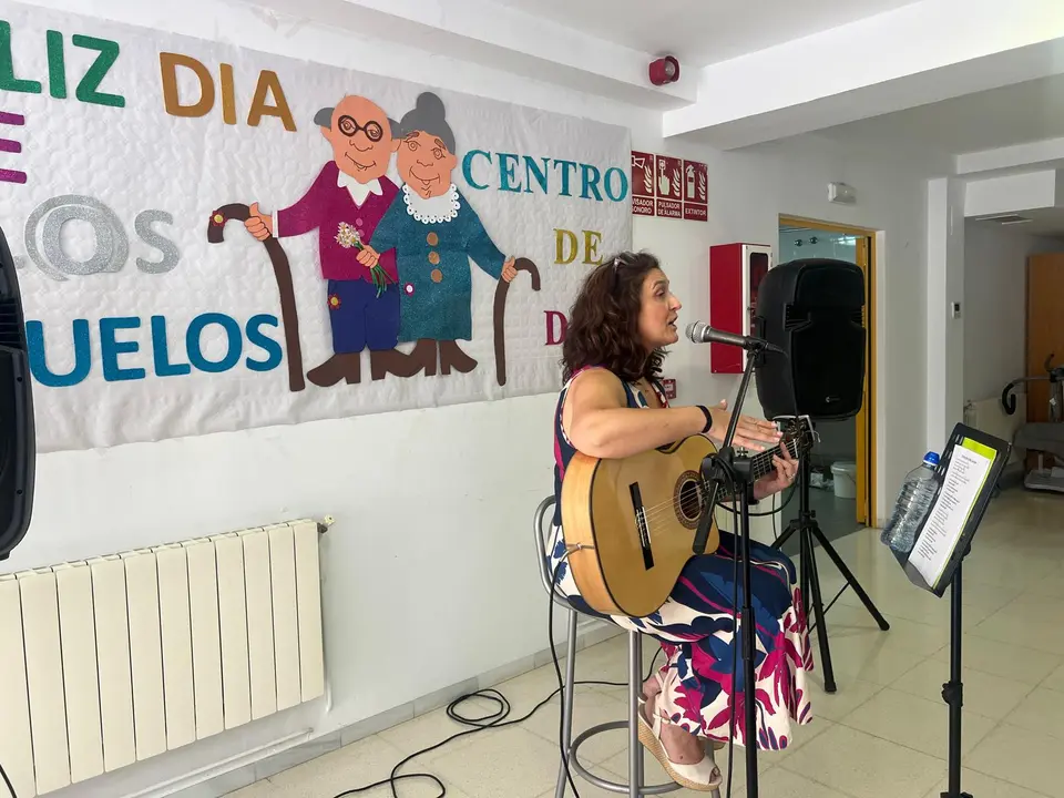 D&iacute;a de los Abuelos en CD Burguillos del Cerro (12)