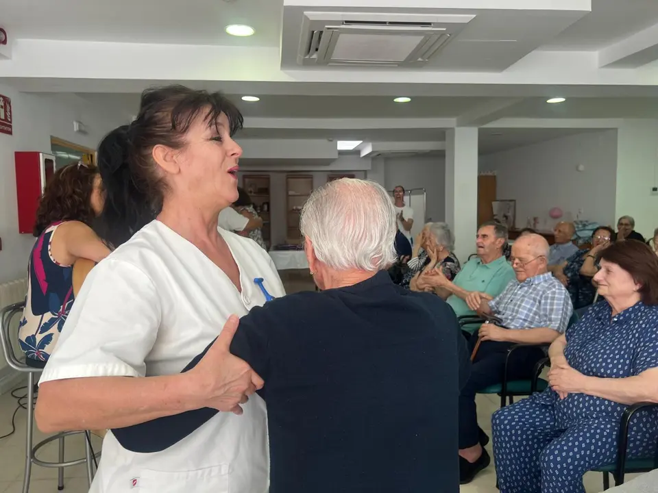 D&iacute;a de los Abuelos en CD Burguillos del Cerro (27)
