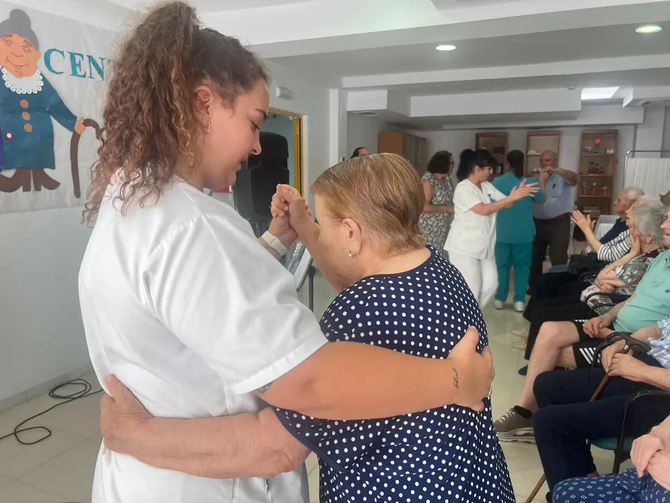D&iacute;a de los Abuelos en CD Burguillos del Cerro (29)