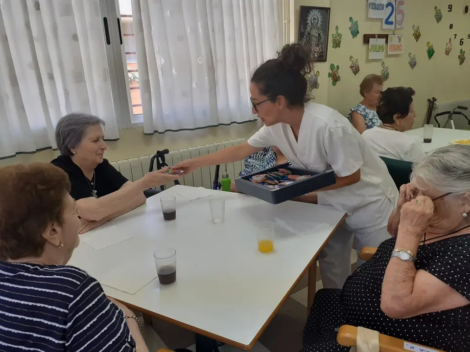 D&iacute;a de los Abuelos en el CD Almendralejo (23)