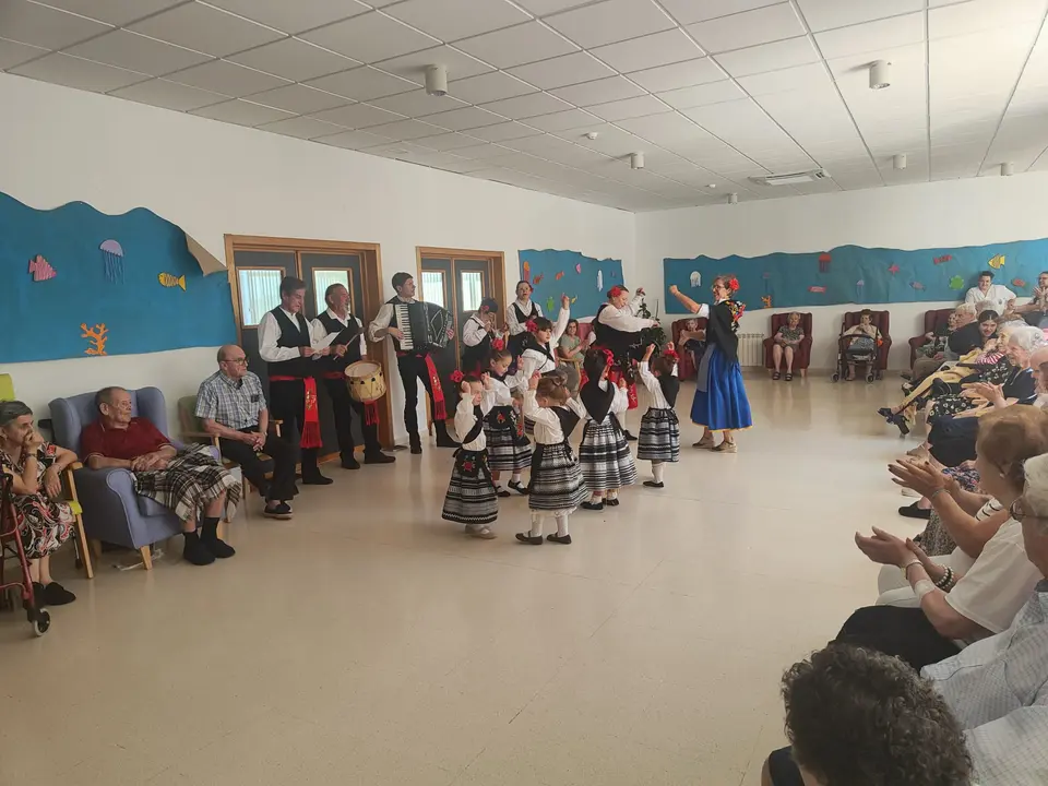 Celebraci&oacute;n de Santiago y D&iacute;a de los Abuelos en RM Torremayor (2)