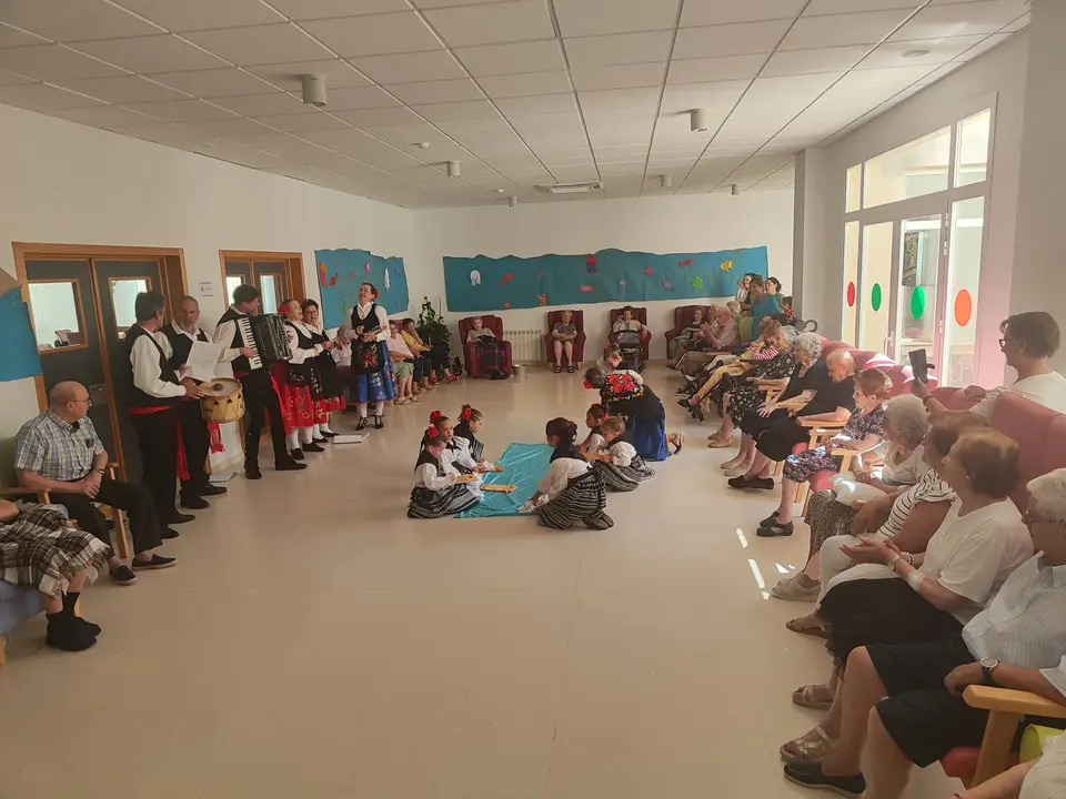 Celebraci&oacute;n de Santiago y D&iacute;a de los Abuelos en RM Torremayor (4)