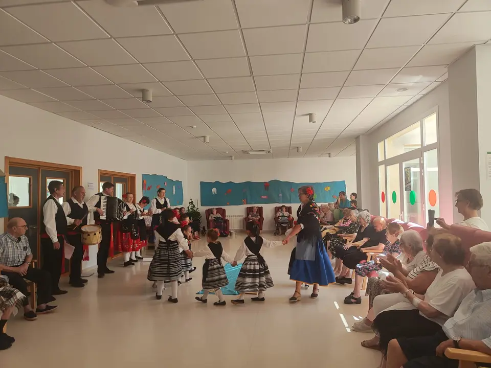 Celebraci&oacute;n de Santiago y D&iacute;a de los Abuelos en RM Torremayor (13)