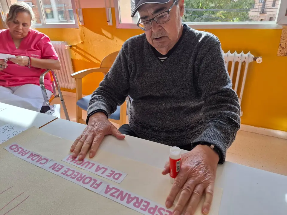 Dia mundial de la lucha contra el cancer de mama en RM Madrigal (5)