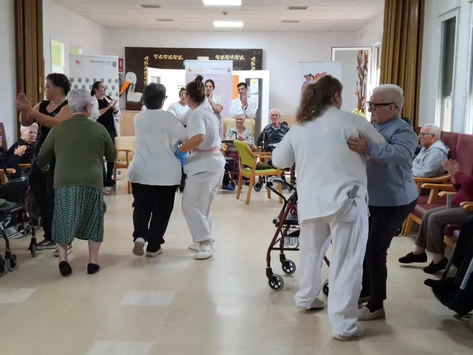 Musicoterapia en RM Torrecilla de los &Aacute;ngeles (16)