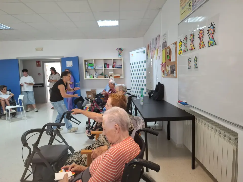 Musicoterapia en la RM Villasbuenas (22)