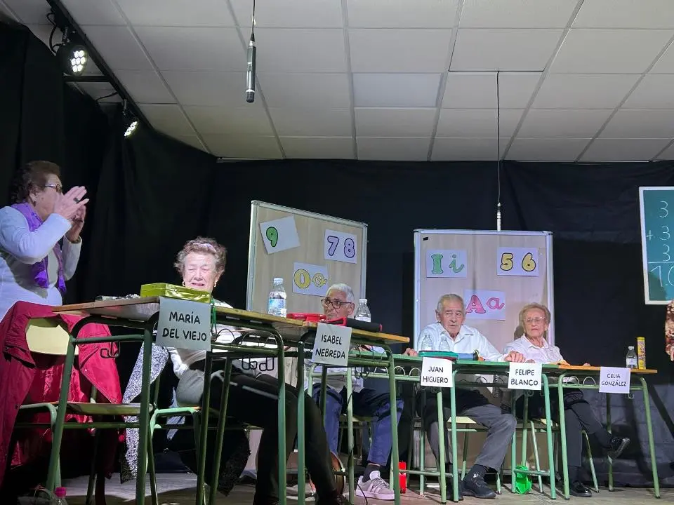 Representaci&oacute;n Teatral en Lob&oacute;n (9)