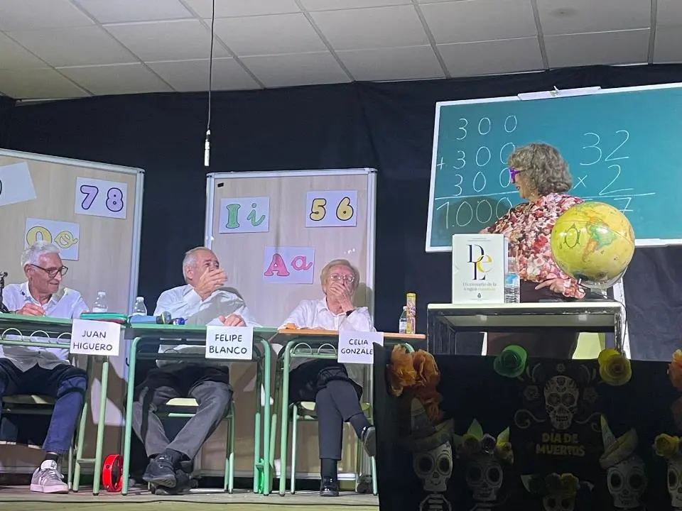 Representaci&oacute;n Teatral en Lob&oacute;n (14)