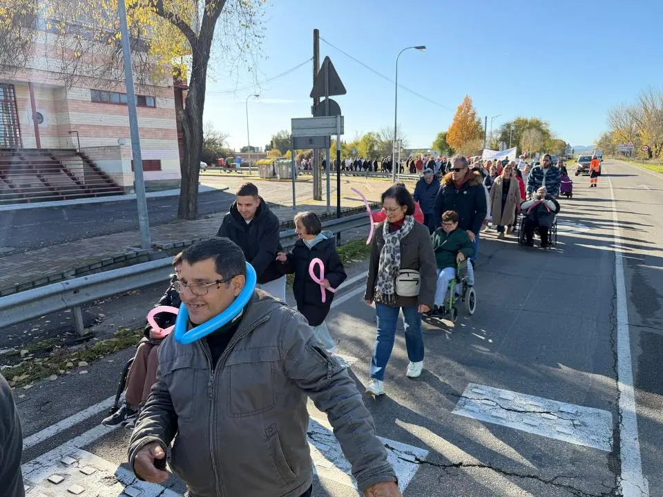 VIII Marcha urbana por la discapacidad en Moraleja (18)