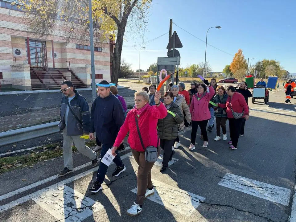 VIII Marcha urbana por la discapacidad en Moraleja (36)