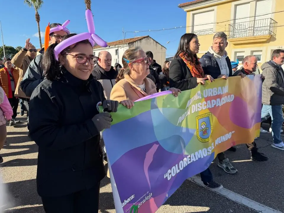 VIII Marcha urbana por la discapacidad en Moraleja (43)