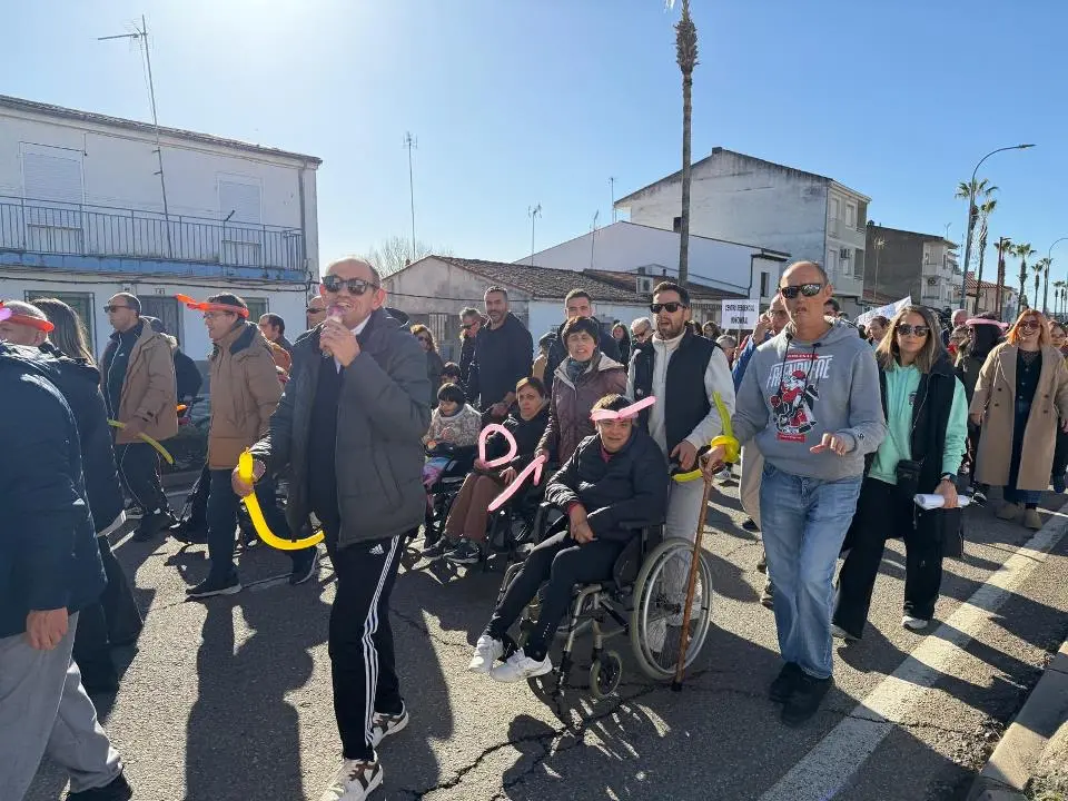 VIII Marcha urbana por la discapacidad en Moraleja (46)