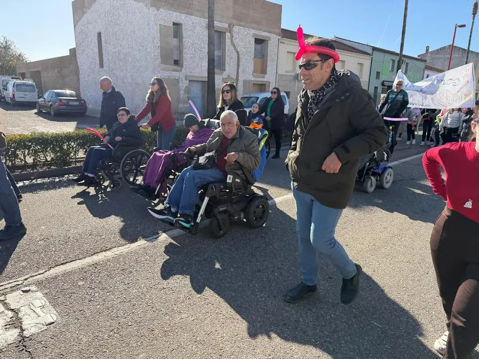 VIII Marcha urbana por la discapacidad en Moraleja (57)