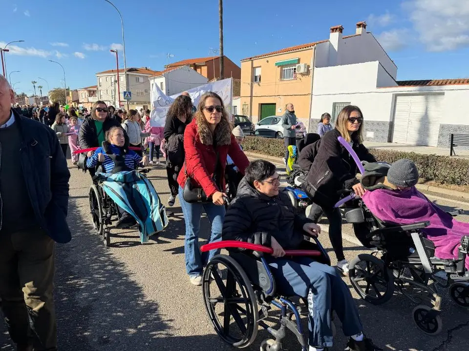 VIII Marcha urbana por la discapacidad en Moraleja (58)