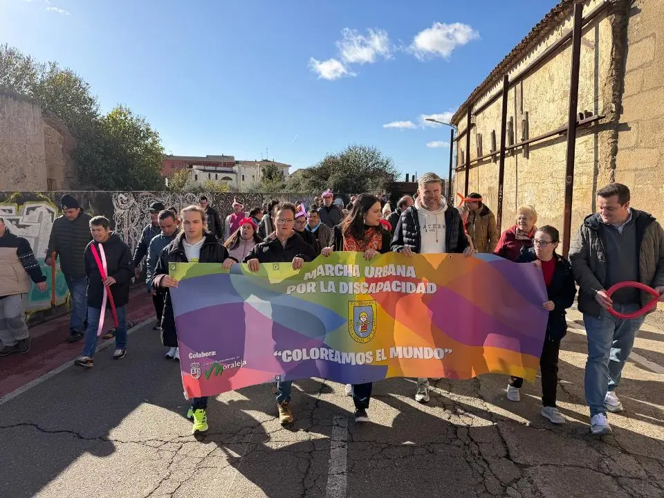 VIII Marcha urbana por la discapacidad en Moraleja (117)