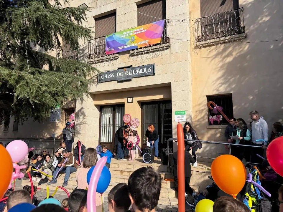 VIII Marcha urbana por la discapacidad en Moraleja (135)