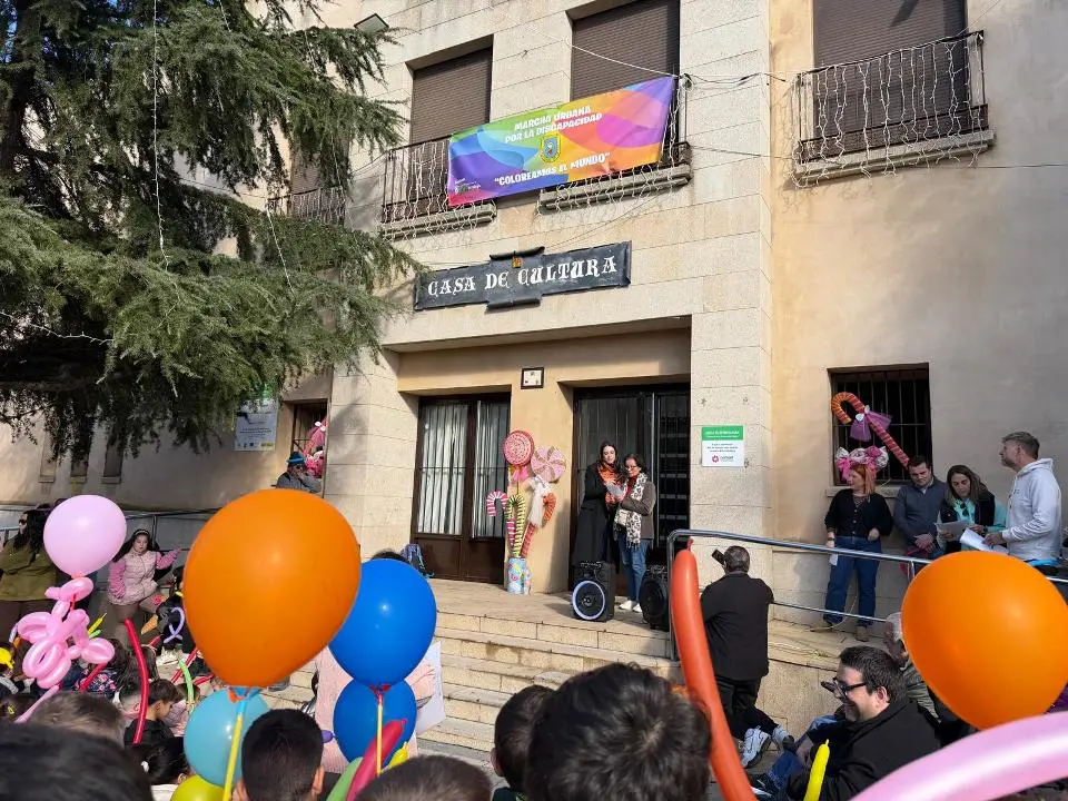 VIII Marcha urbana por la discapacidad en Moraleja (136)