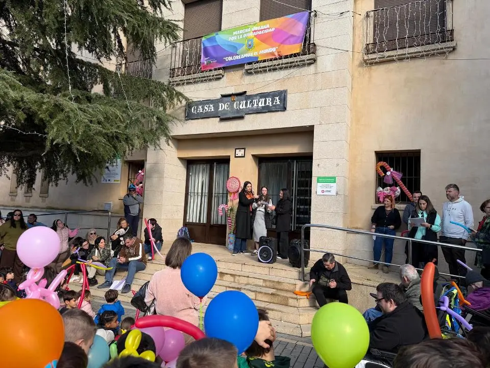 VIII Marcha urbana por la discapacidad en Moraleja (140)