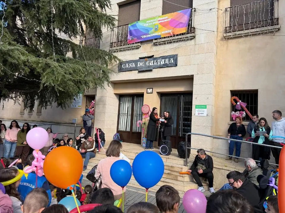 VIII Marcha urbana por la discapacidad en Moraleja (141)
