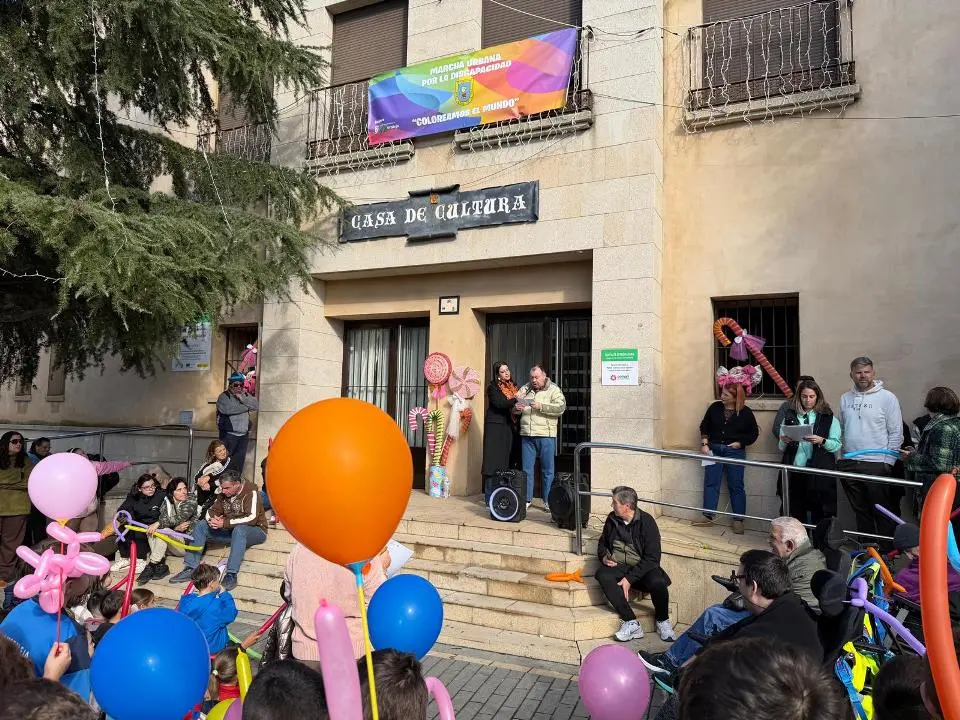 VIII Marcha urbana por la discapacidad en Moraleja (142)