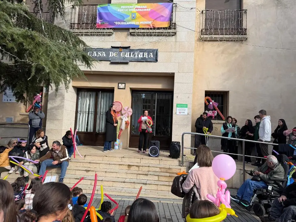 VIII Marcha urbana por la discapacidad en Moraleja (148)