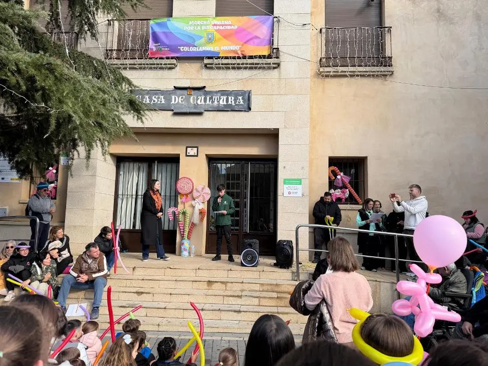 VIII Marcha urbana por la discapacidad en Moraleja (149)