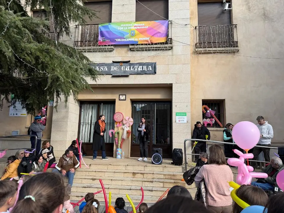 VIII Marcha urbana por la discapacidad en Moraleja (150)