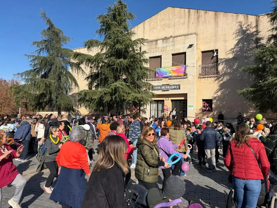 VIII Marcha urbana por la discapacidad en Moraleja (160)