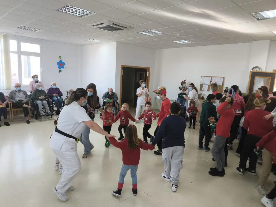 Visita Navide&ntilde;a a la RM Torremayor (12)