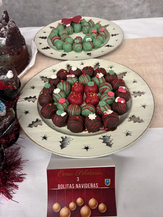 POSTRES CENA NAVIDAD 2025 (4)