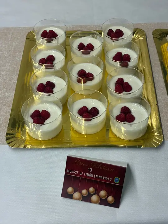 POSTRES CENA NAVIDAD 2025 (16)