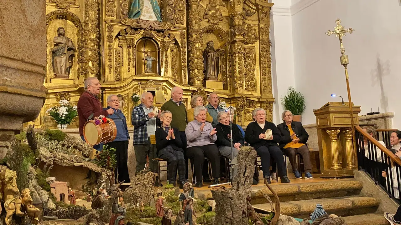 Certamen de villancicos en Pinofranqueado (12)
