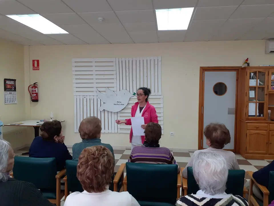 Celebraci&oacute;n de Las Candelas y D&iacute;a de la Paz en CD Almendralejo (9)