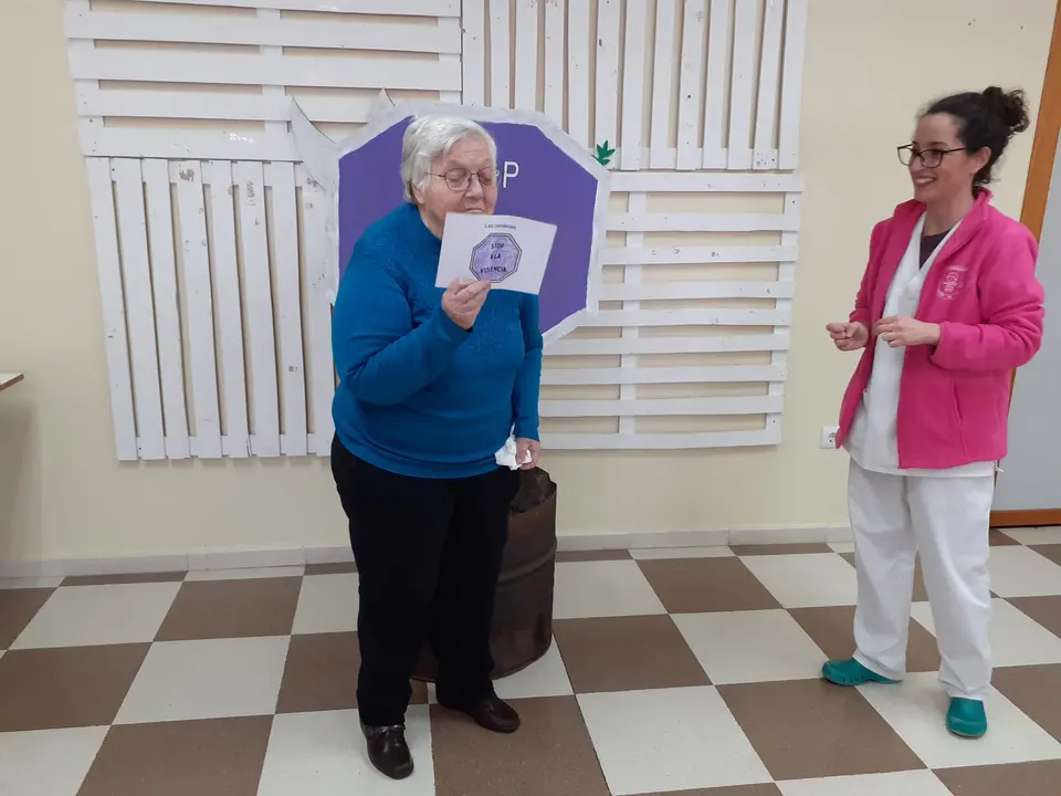Celebraci&oacute;n de Las Candelas y D&iacute;a de la Paz en CD Almendralejo (7)