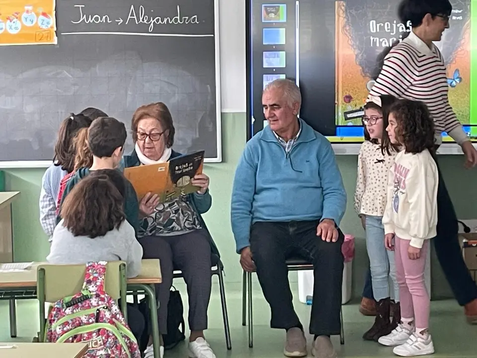 Actividades Intergeneracionales RM Lob&oacute;n (2)