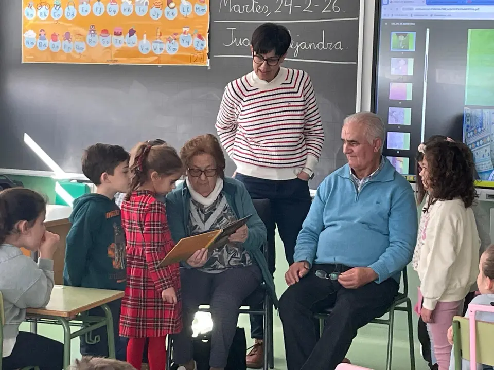 Actividades Intergeneracionales RM Lob&oacute;n (6)