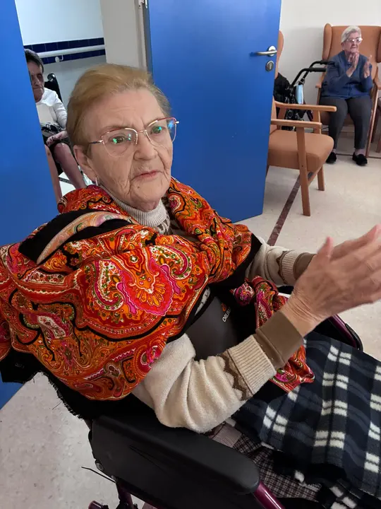 Actividades Intergeneracionales en RM Villasbuenas de Gata (7)
