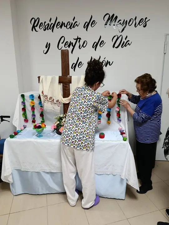 Cruz de mayo en RM Lob&oacute;n (1)