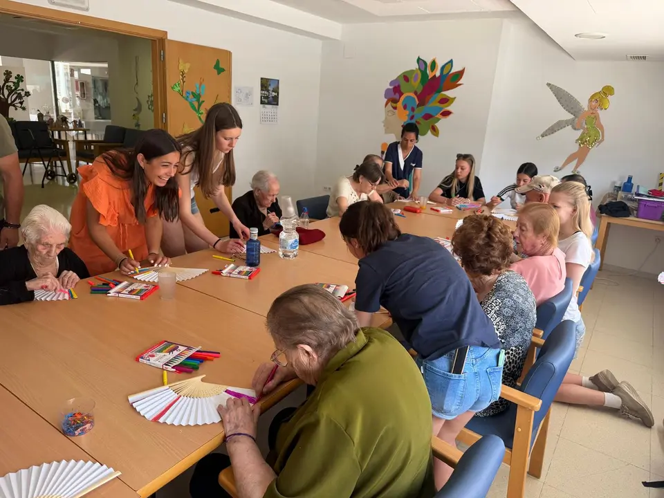 Visita J&oacute;venes Erasmus a CD Burguillos del Cerro (20)