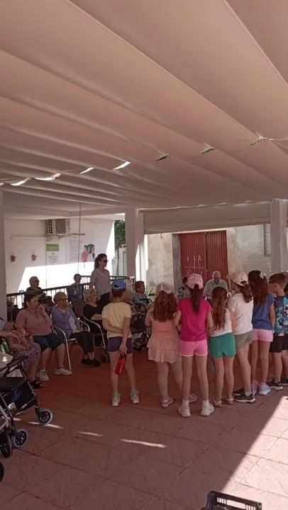 Convivencia Intergeneracional RM Peraleda (4)