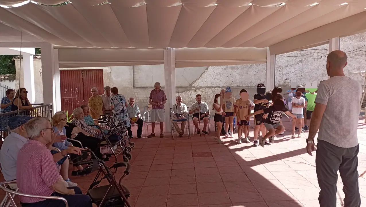 Convivencia Intergeneracional RM Peraleda (6)