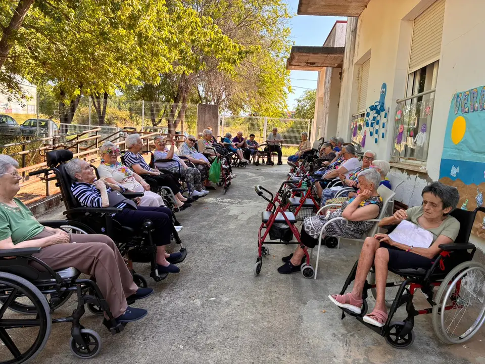 Fiesta bienvenida verano en RM Villasbuenas de Gata (3)