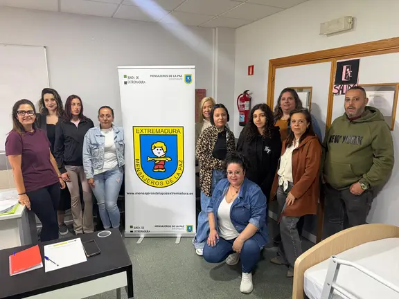 Inicio Curso Atenci&oacute;n Sociosanitaria en Instituciones en Moraleja (10)